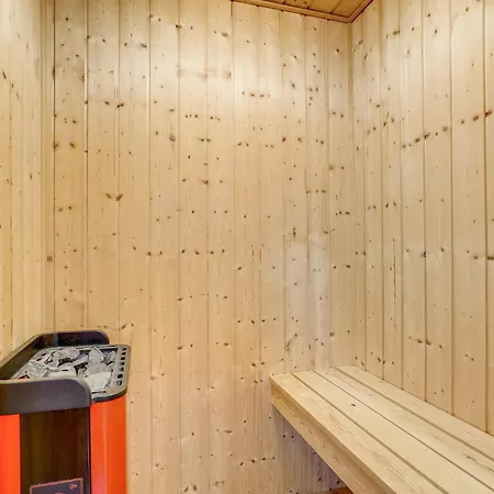Feriehus Dejligt Hjem I Blåvand Med Sauna *